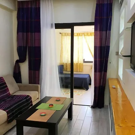 Garden Flat *