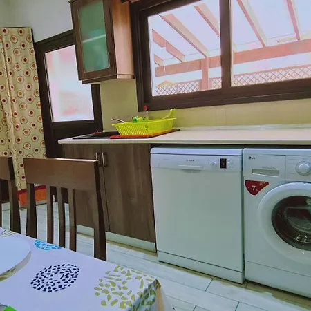 Garden Flat לרנקה