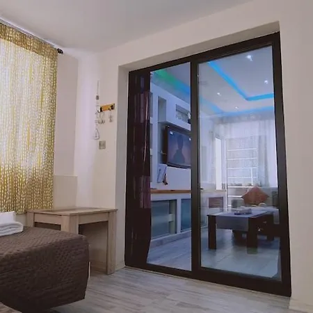 Garden Flat * לרנקה