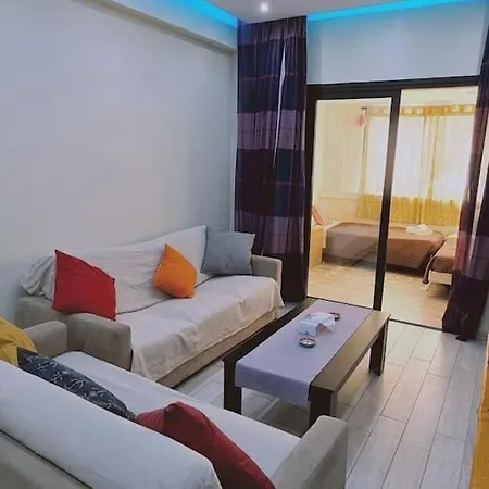 Garden Flat לרנקה
